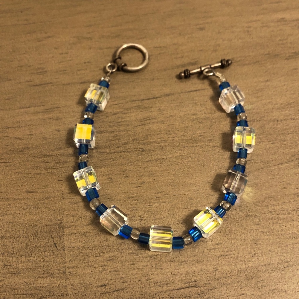 Vintage Blue Clear and Silver Tone Beaded Bracelet